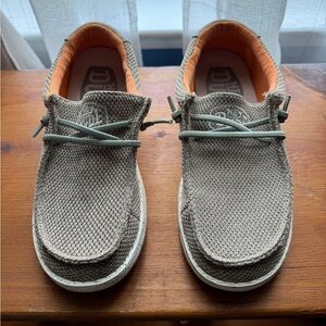 Hey Dude Wally Sox Shoe Khaki Size Youth 3